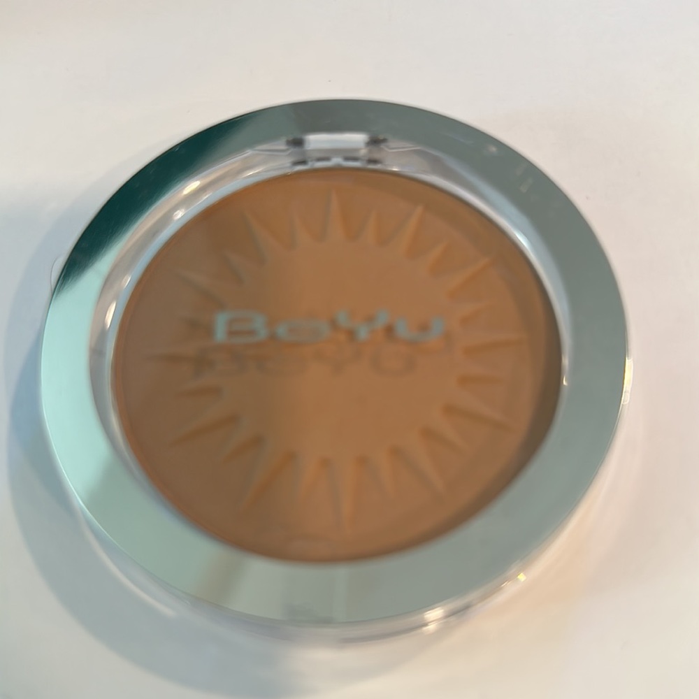 BeYu Sun Powder Bronzing Powder - City Tan